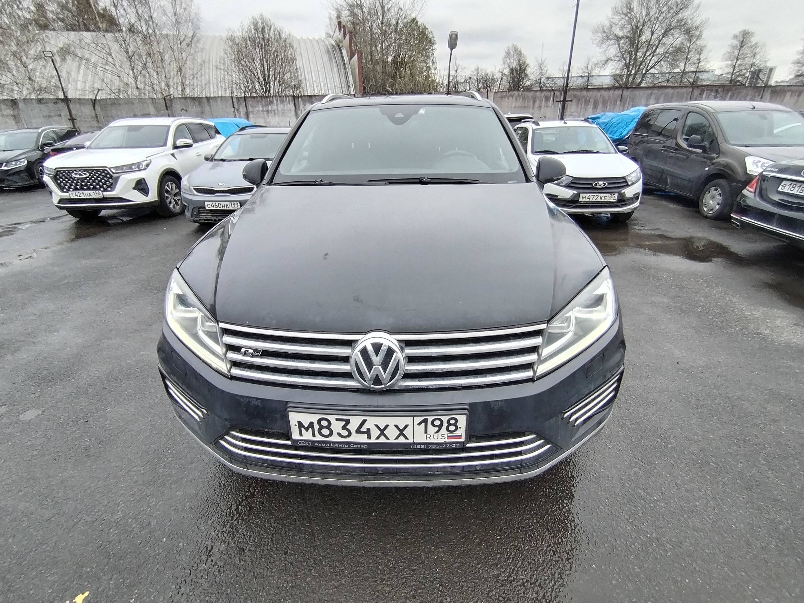 Volkswagen Touareg,  144 066 км, 2017 года в лизинг