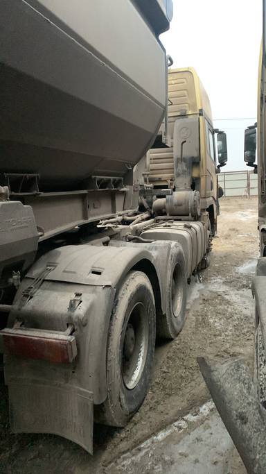 Shacman SX42584W324C