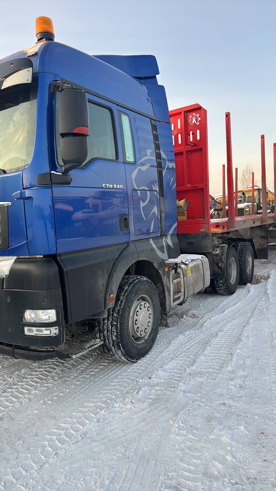 Sitrak С7Н 6×4 ZZ4256V364HE