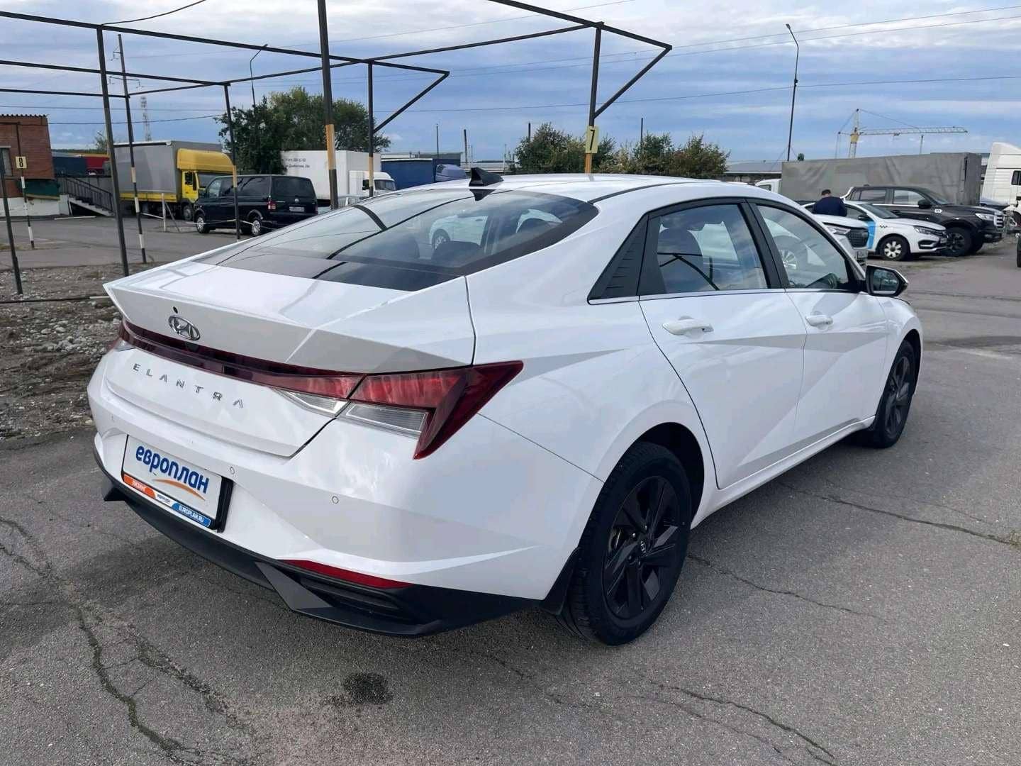 Hyundai Elantra,  59 545 км, 2021 года в лизинг