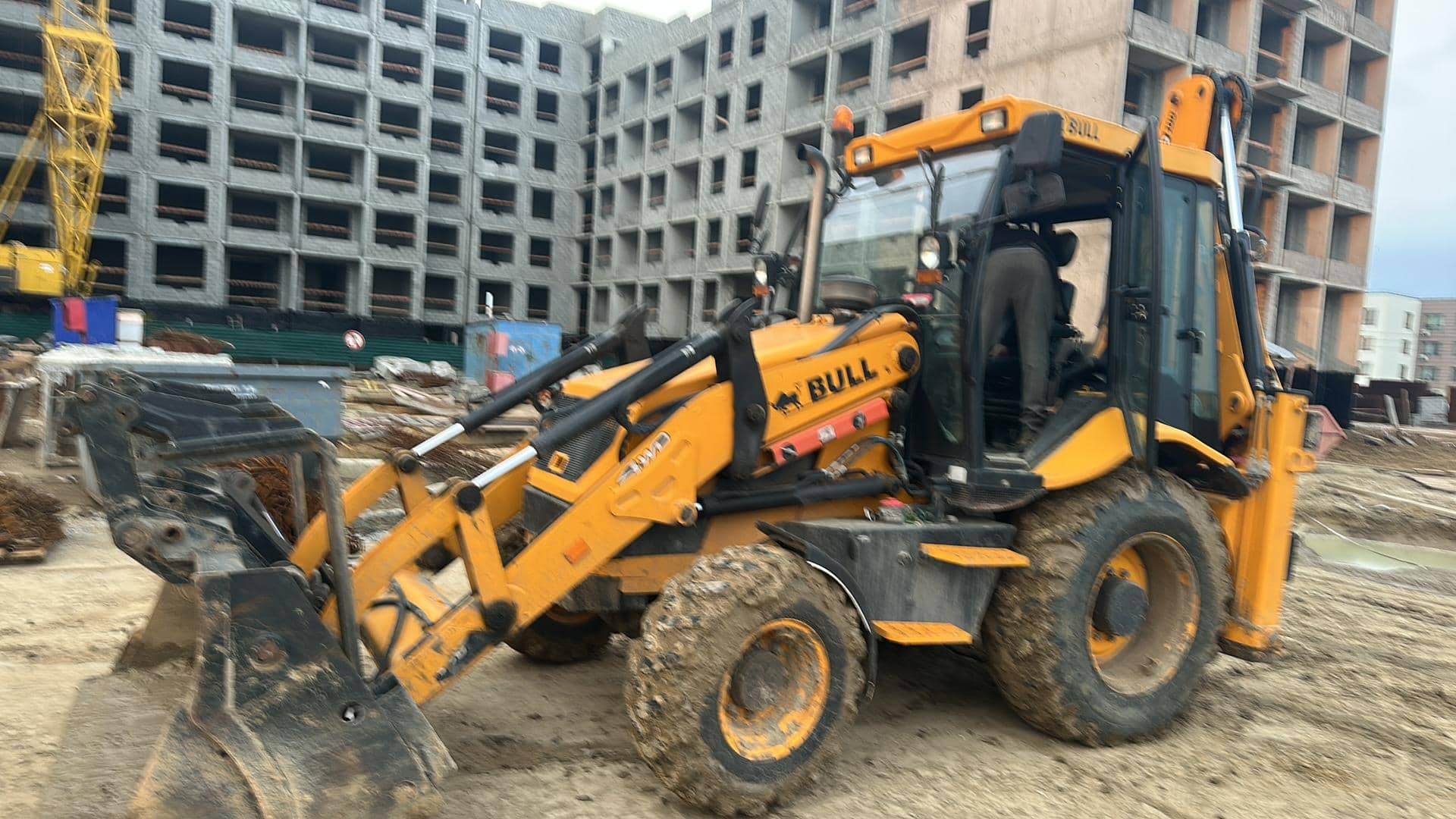 BULL HD100