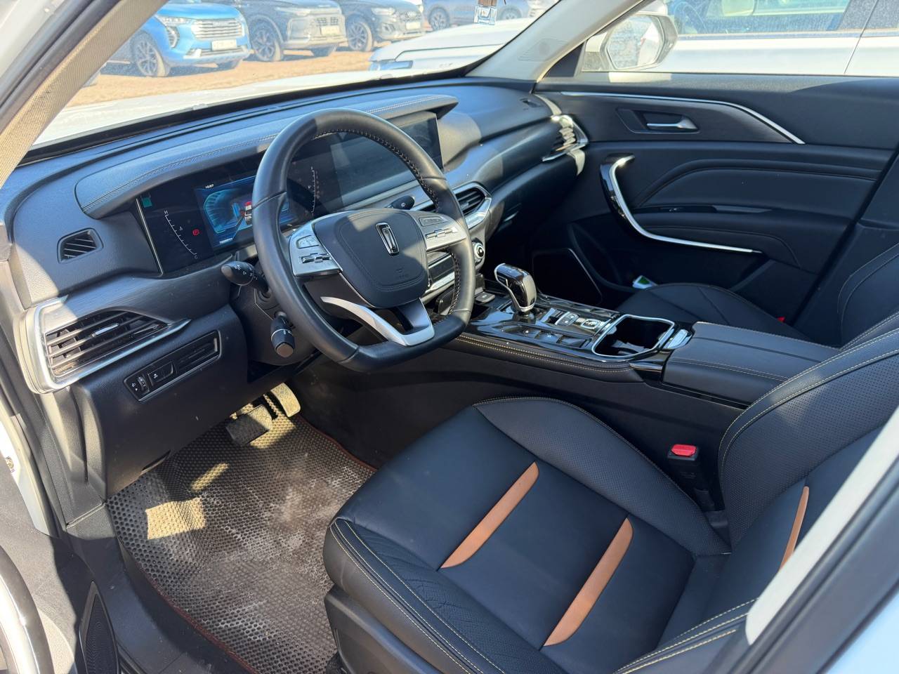 FAW Bestune T77,  72 289 км, 2023 года в лизинг