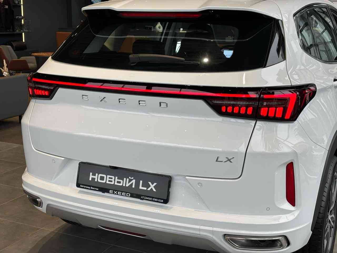 EXEED LX Premium 1.6T 7DCT