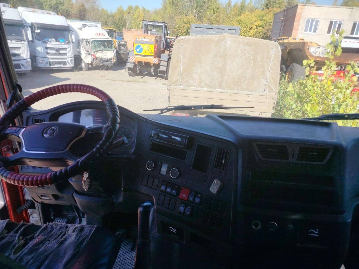 Shacman SX4189XD1Q1,  190 436 км, 2021 года в лизинг