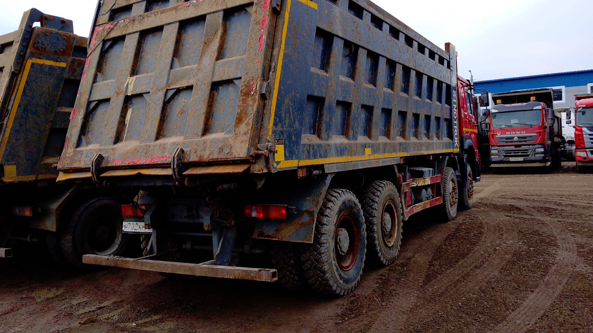 HOWO ZZ3407S3867Е 8х4,  169 655 км, 2022 года в лизинг