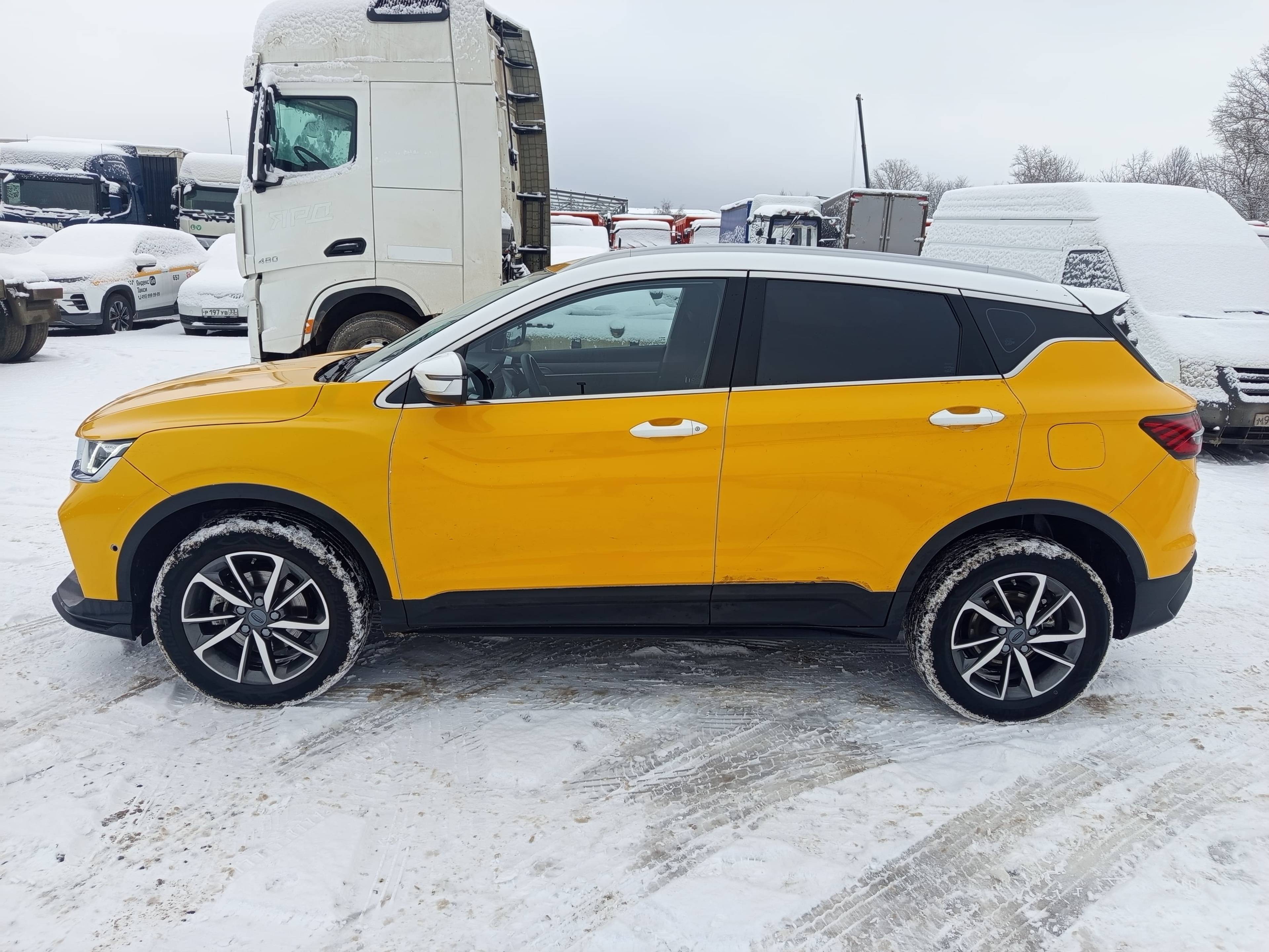 Geely Coolray,  49 944 км, 2023 года в лизинг