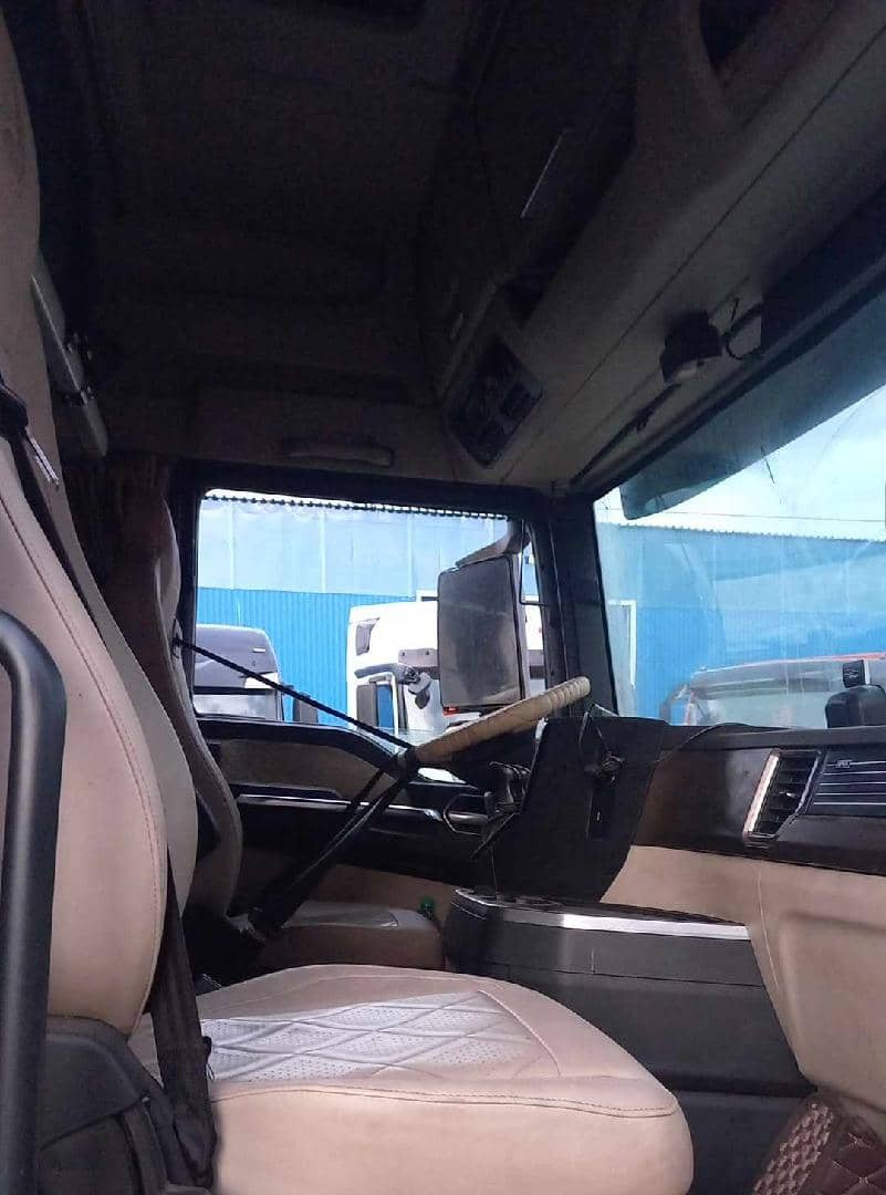 Sitrak C7H MAX 4x2 ZZ4186V361HE,  99 627 км, 2022 года