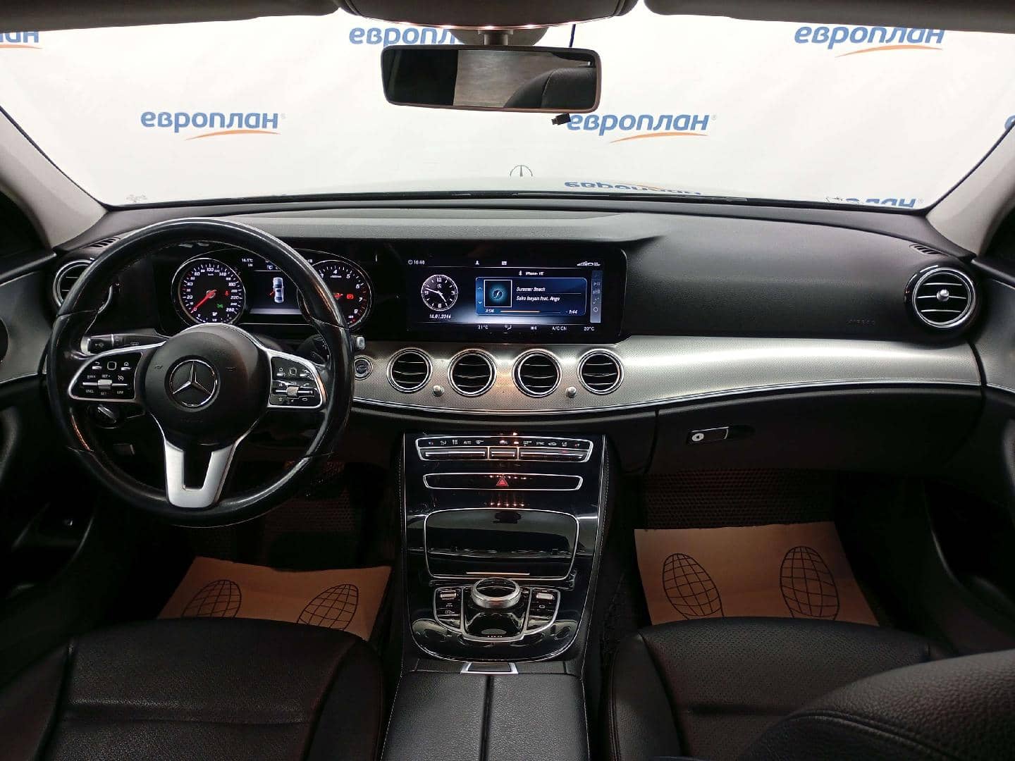 Mercedes-Benz E седан,  257 236 км, 2020 года в лизинг