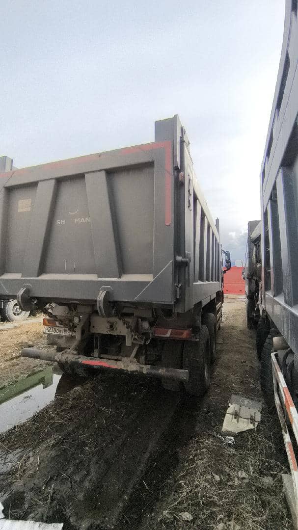 Shacman SX32586V385,  130 000 км, 2024 года в лизинг