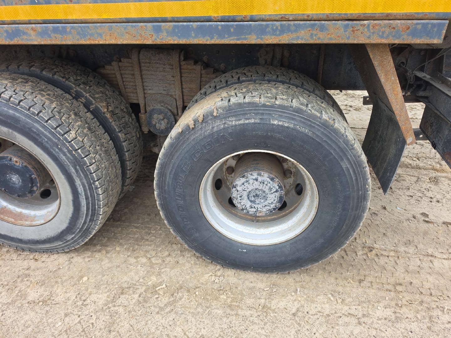 FAW CA3250P66K24T1E5 6х4,  143 551 км, 2022 года в лизинг