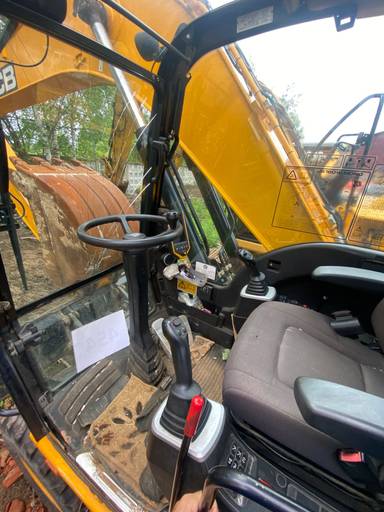 JCB JS160W