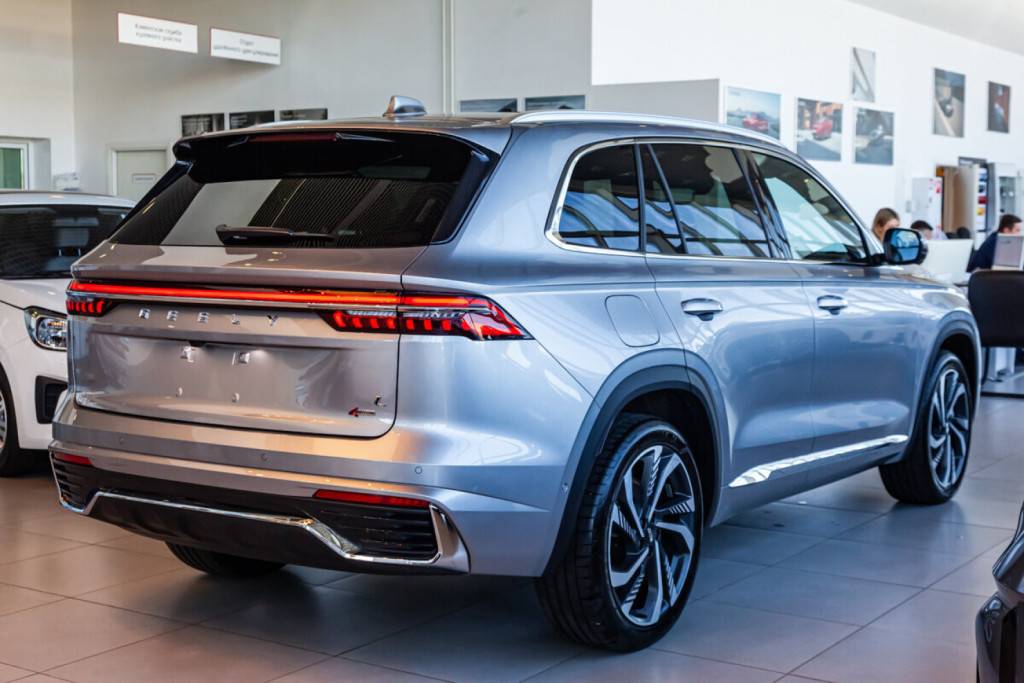 Geely Monjaro Флагман 2.0Т 238 л.с. АТ полный привод