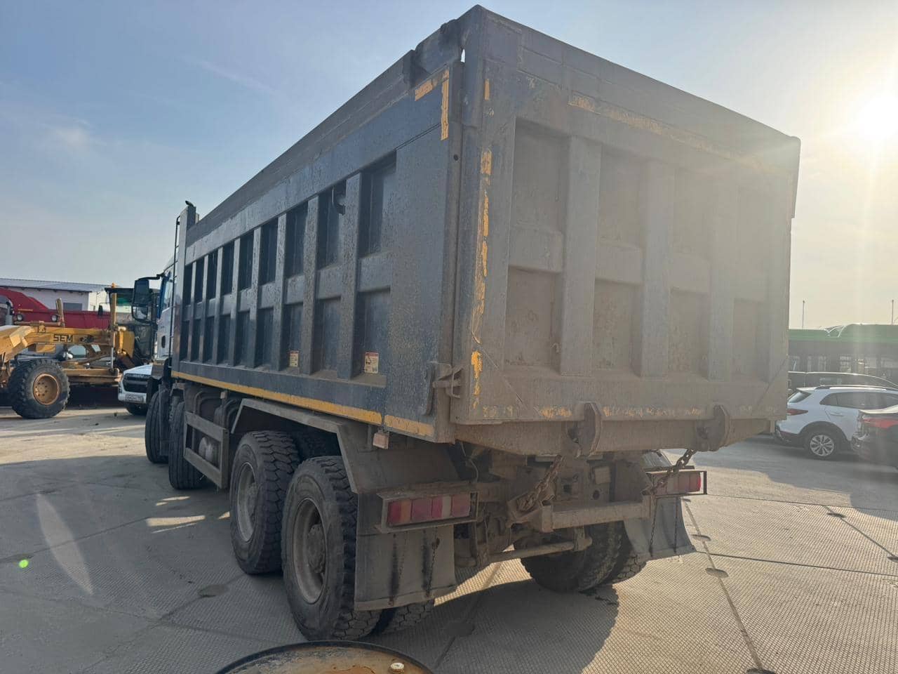 Sitrak ZZ3316V306ME,  385 988 км, 2022 года в лизинг