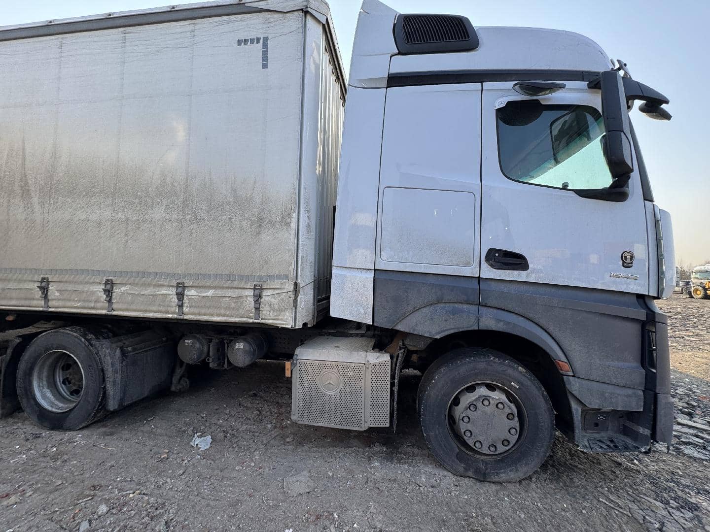 Mercedes-Benz Actros 4 1842 LS 4x2 (BigSpace),  595 901 км, 2020 года в лизинг
