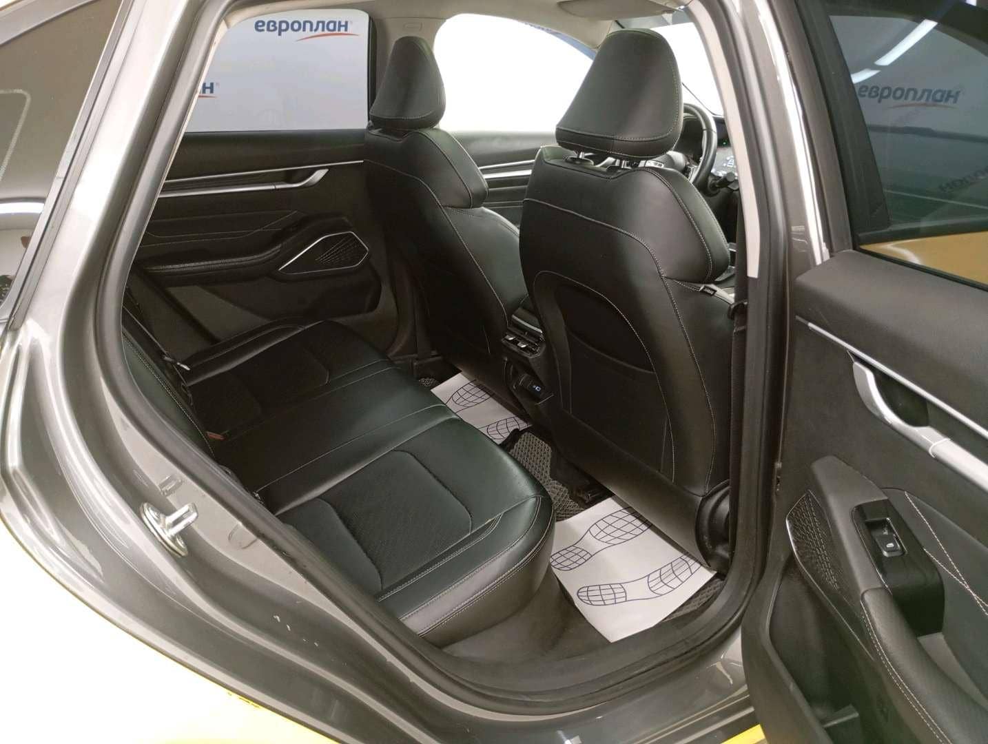 Geely Emgrand,  253 372 км, 2024 года в лизинг