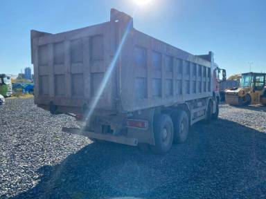 HOWO ZZ3317V386GE1 8х4