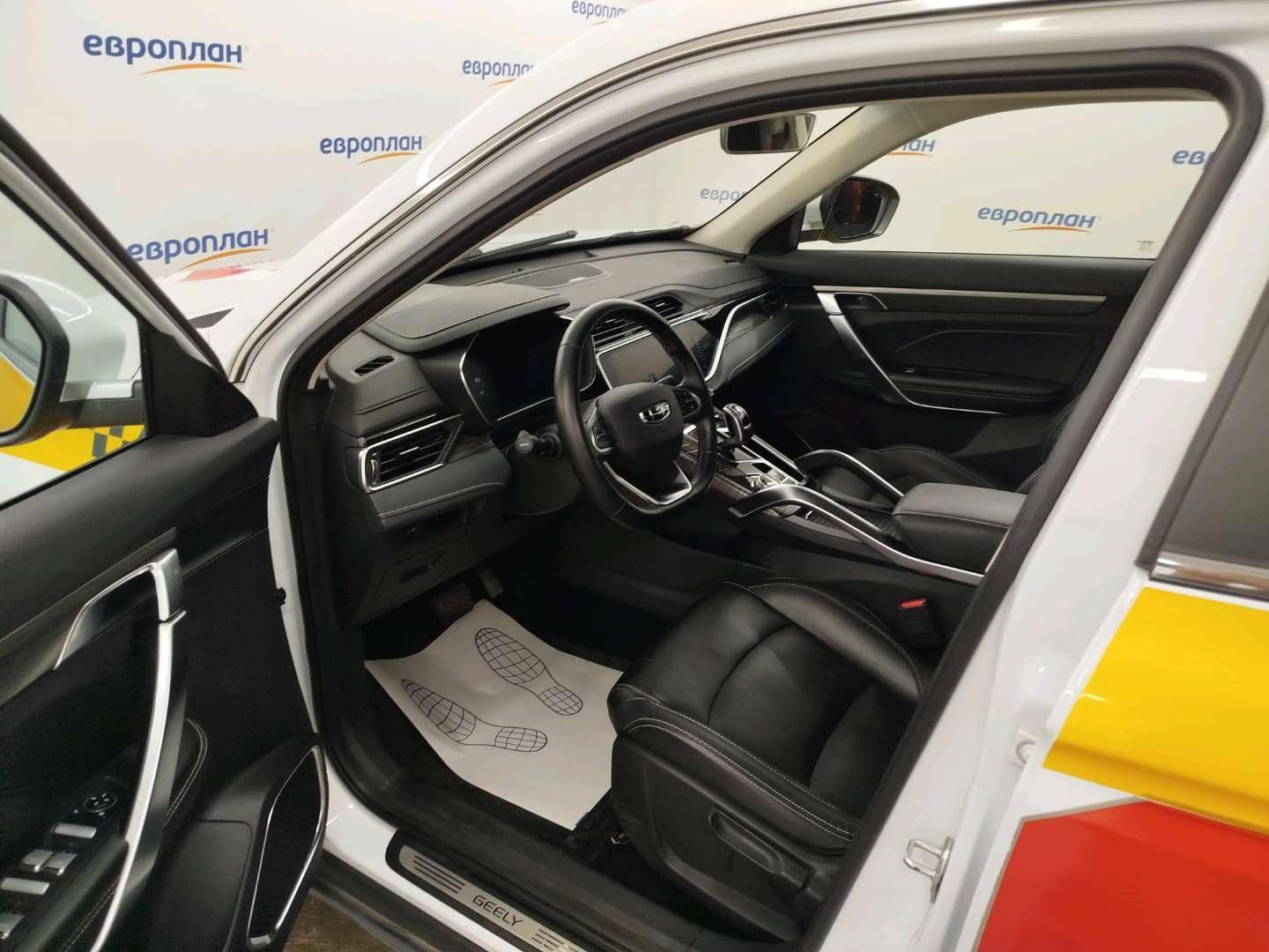 Geely Atlas Pro,  72 343 км, 2024 года в лизинг