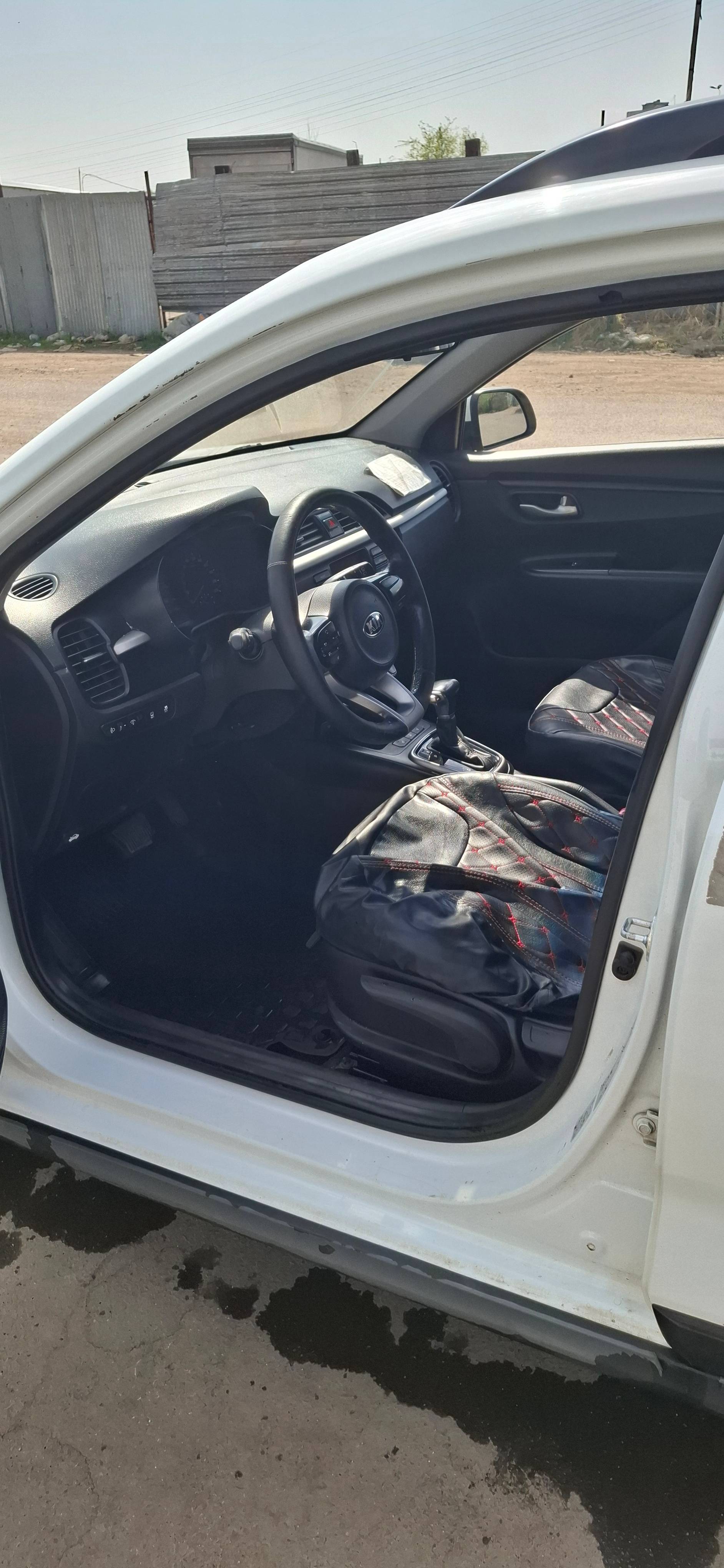 KIA Rio X-Line,  326 390 км, 2018 года в лизинг