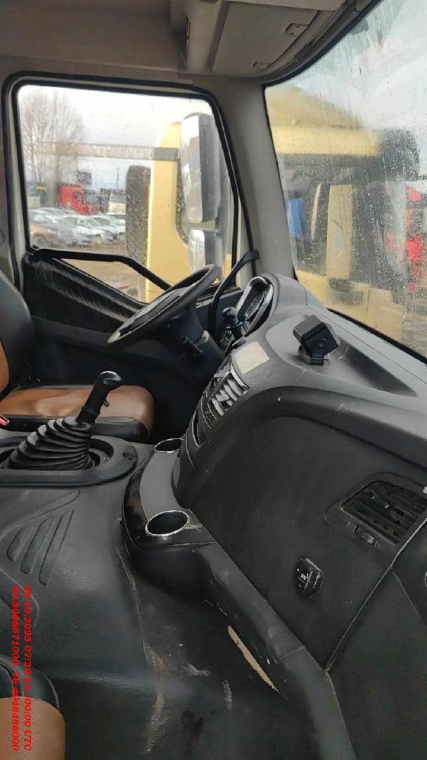 FAW CA3250P66K24L1TE5 6x6,  80 000 км, 2023 года
