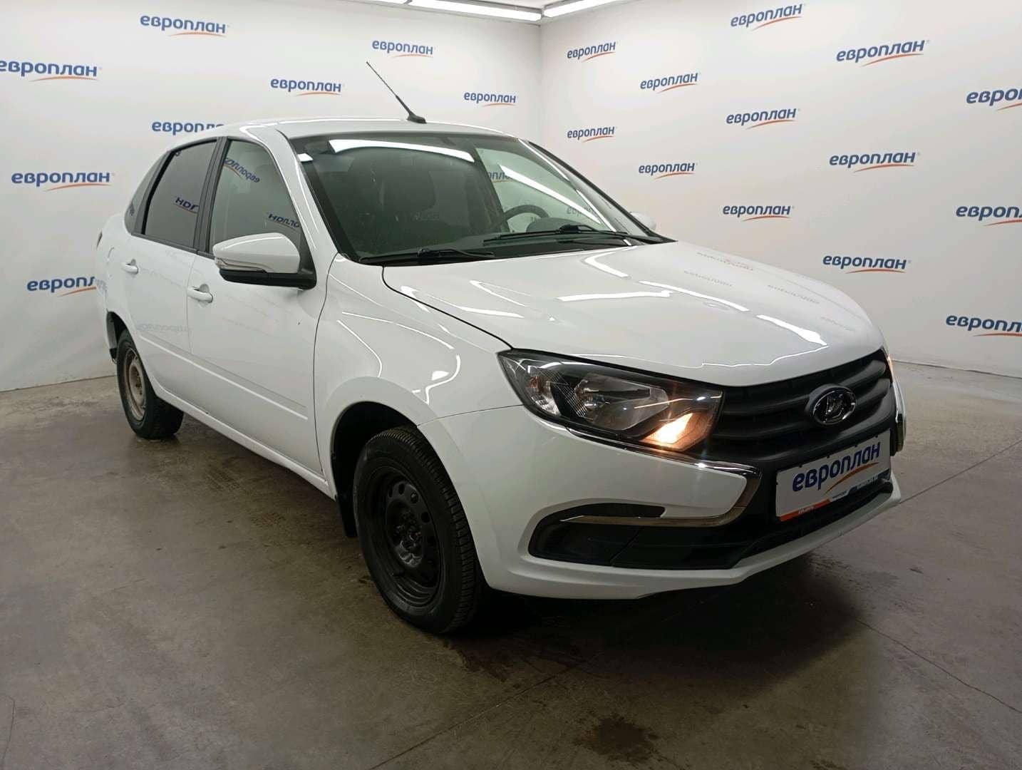 Lada Granta седан,  102 918 км, 2023 года в лизинг