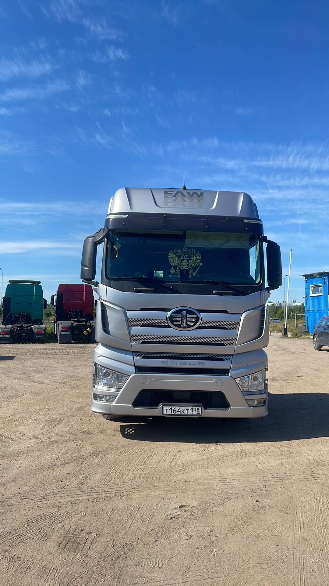 FAW CA4180P77K25E5 4x2,  201 421 км, 2023 года в лизинг