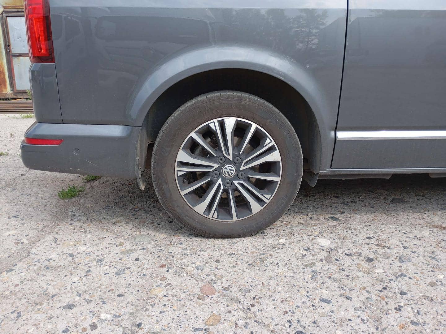 Volkswagen Multivan,  53 860 км, 2023 года в лизинг