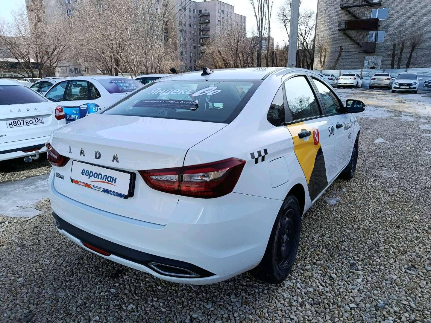 Lada Vesta седан,  166 154 км, 2023 года в лизинг