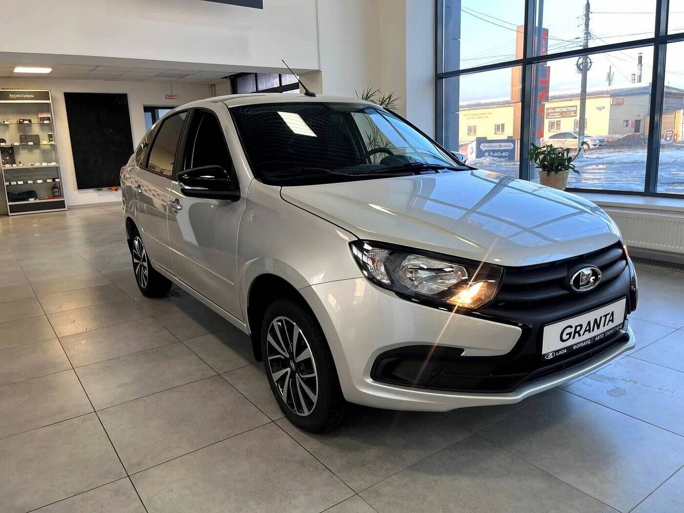 Lada Granta седан #КЛАБ 24 1.6 90 л.с. МТ (#CLUB 24)