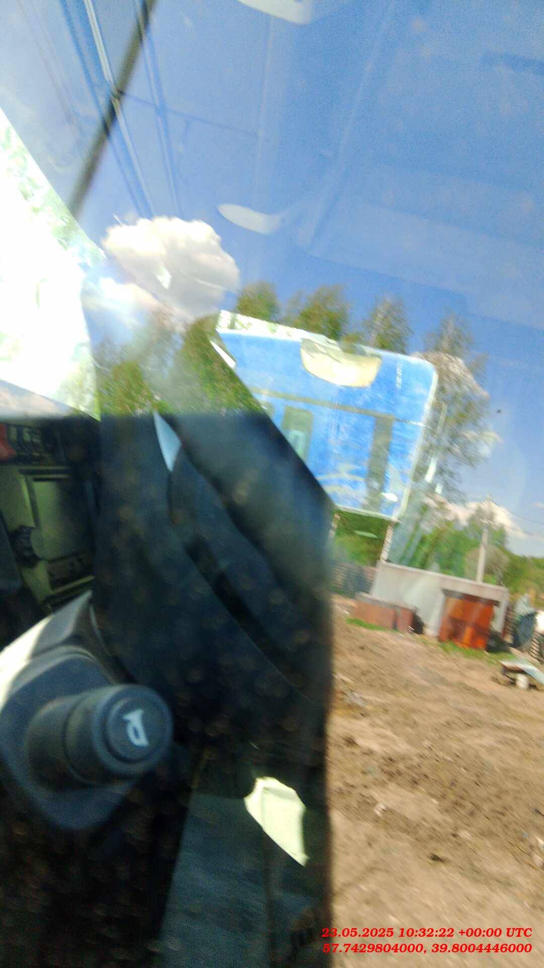 Sitrak C7H 4x2 ZZ4186V361HE,  250 000 км, 2023 года