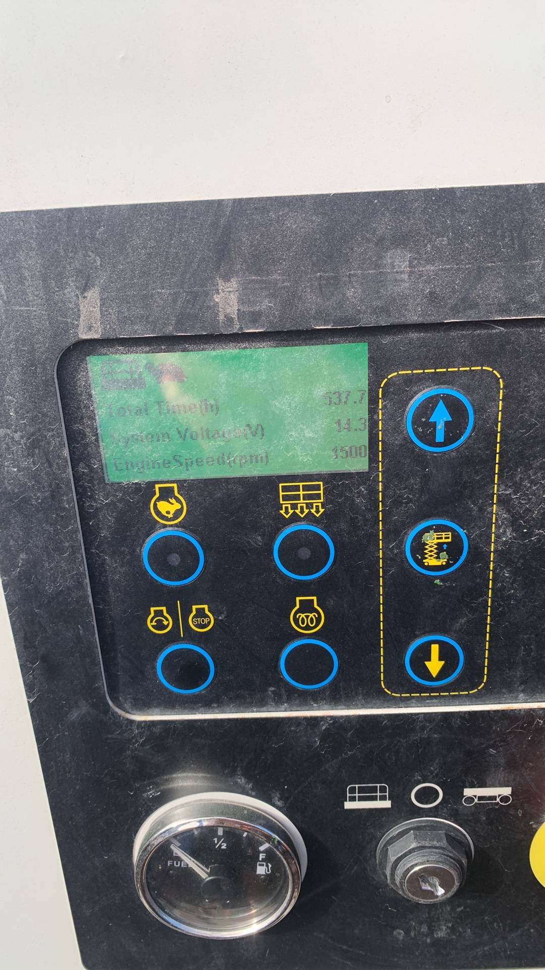 Dingli JCPT1823RTB Самоходный ножничный подъемник,  537 км, 2023 года в лизинг