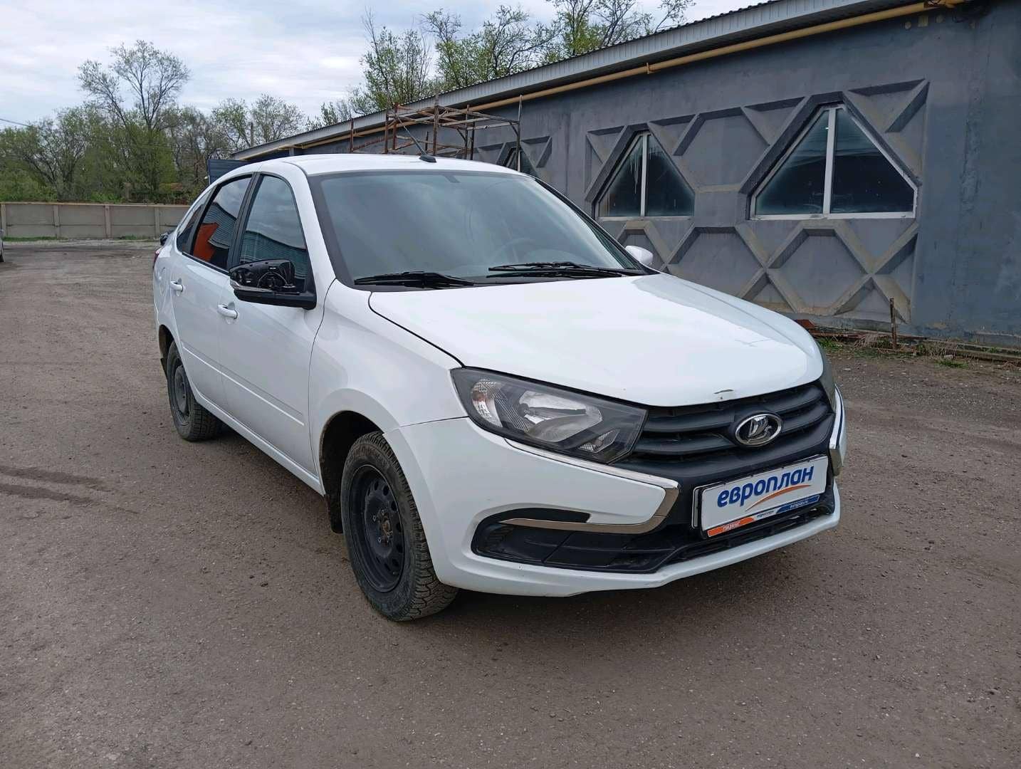 Lada Granta лифтбек,  92 093 км, 2024 года в лизинг