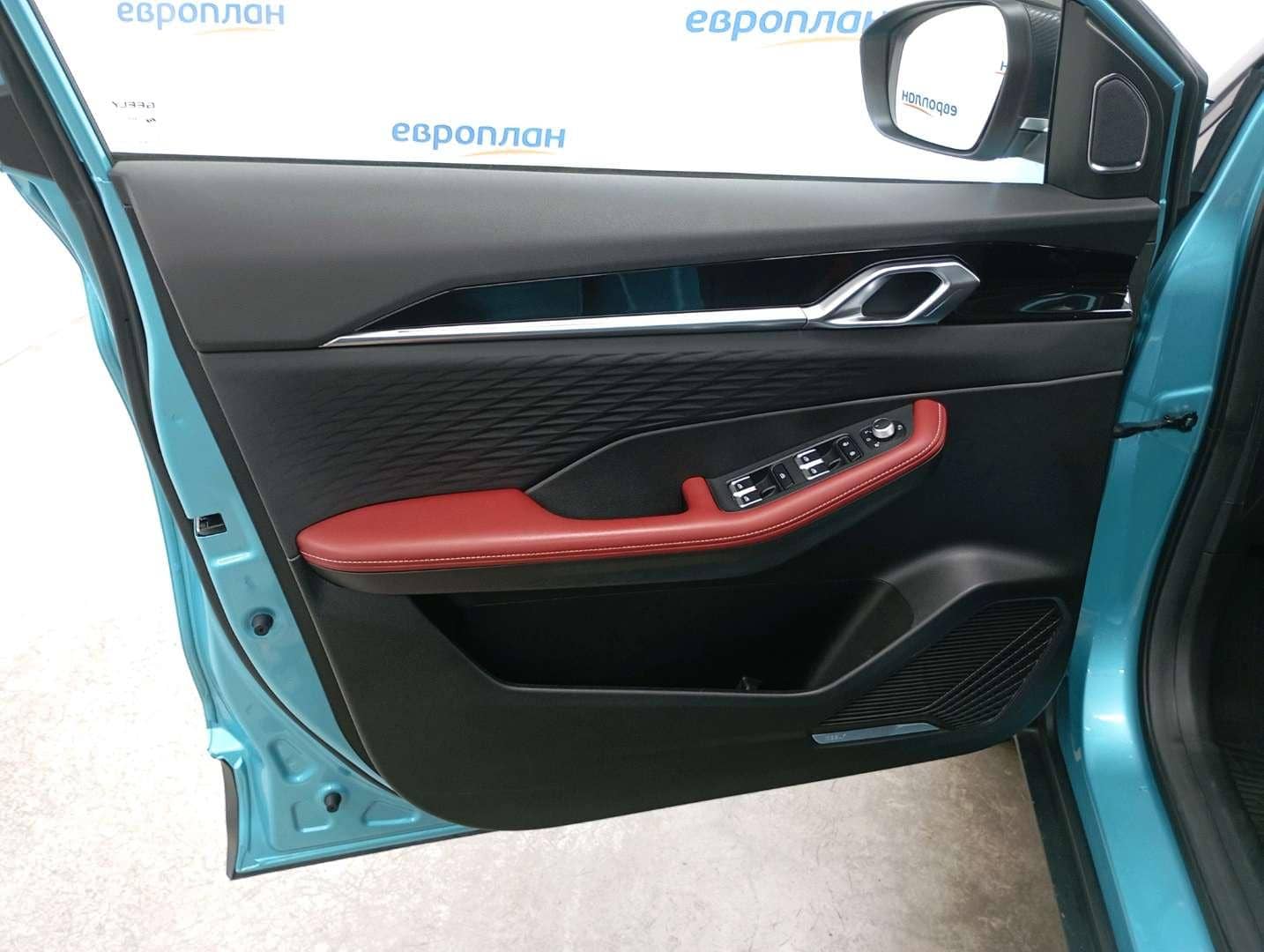 Geely Coolray,  14 572 км, 2024 года в лизинг