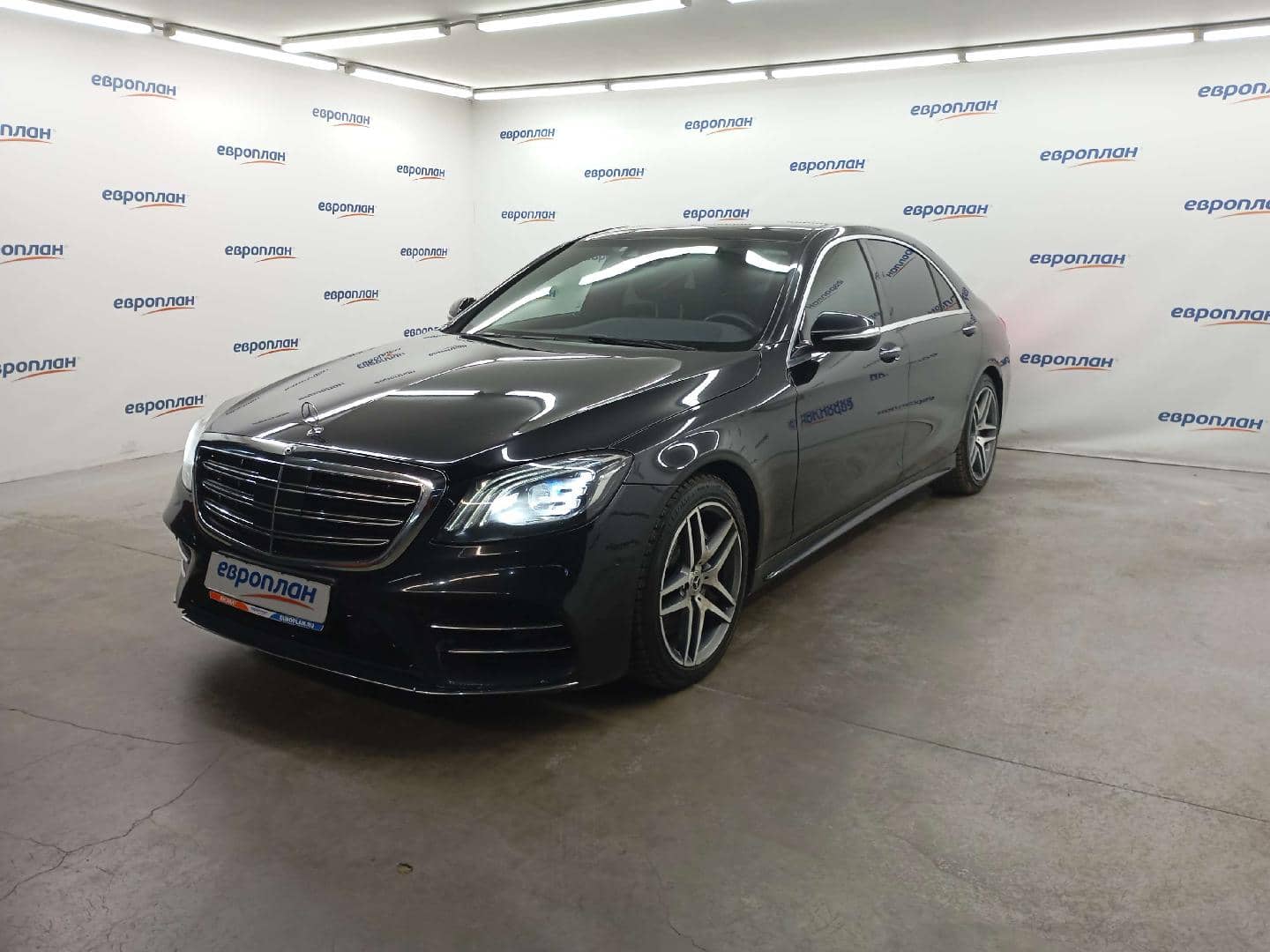 Mercedes-Benz S седан