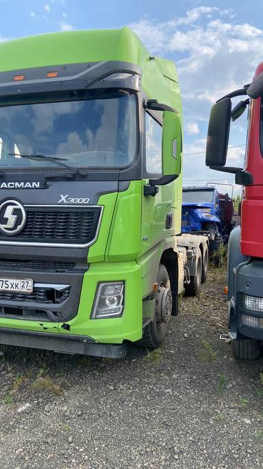 Shacman SX42584W324C