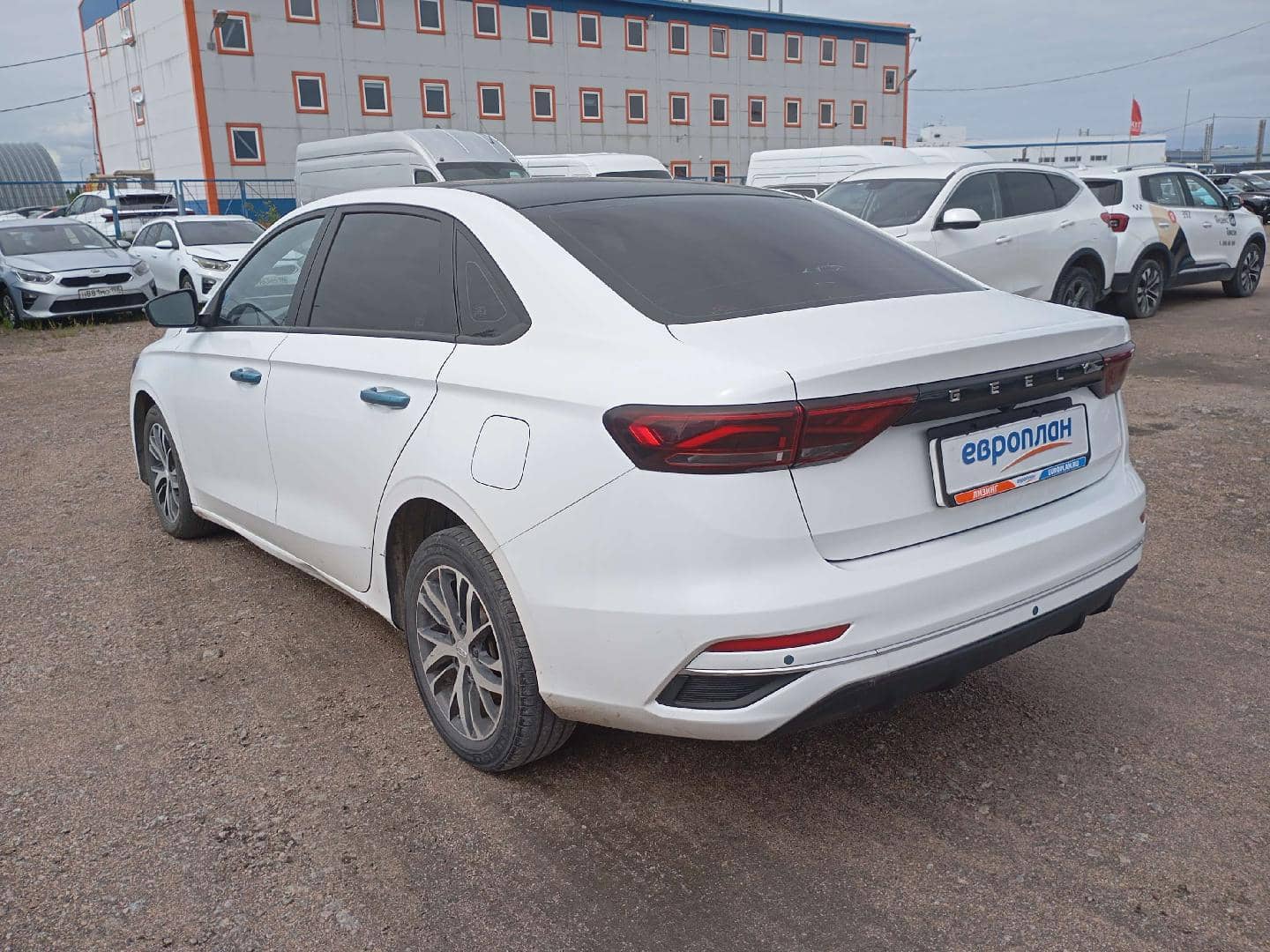 Geely Emgrand,  103 000 км, 2023 года в лизинг