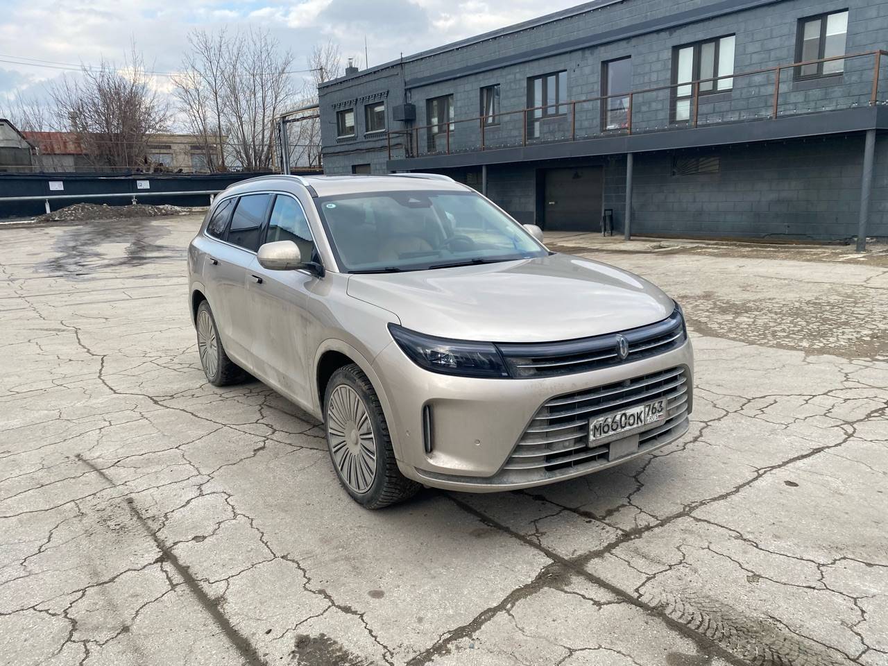 AITO M7,  60 858 км, 2023 года в лизинг