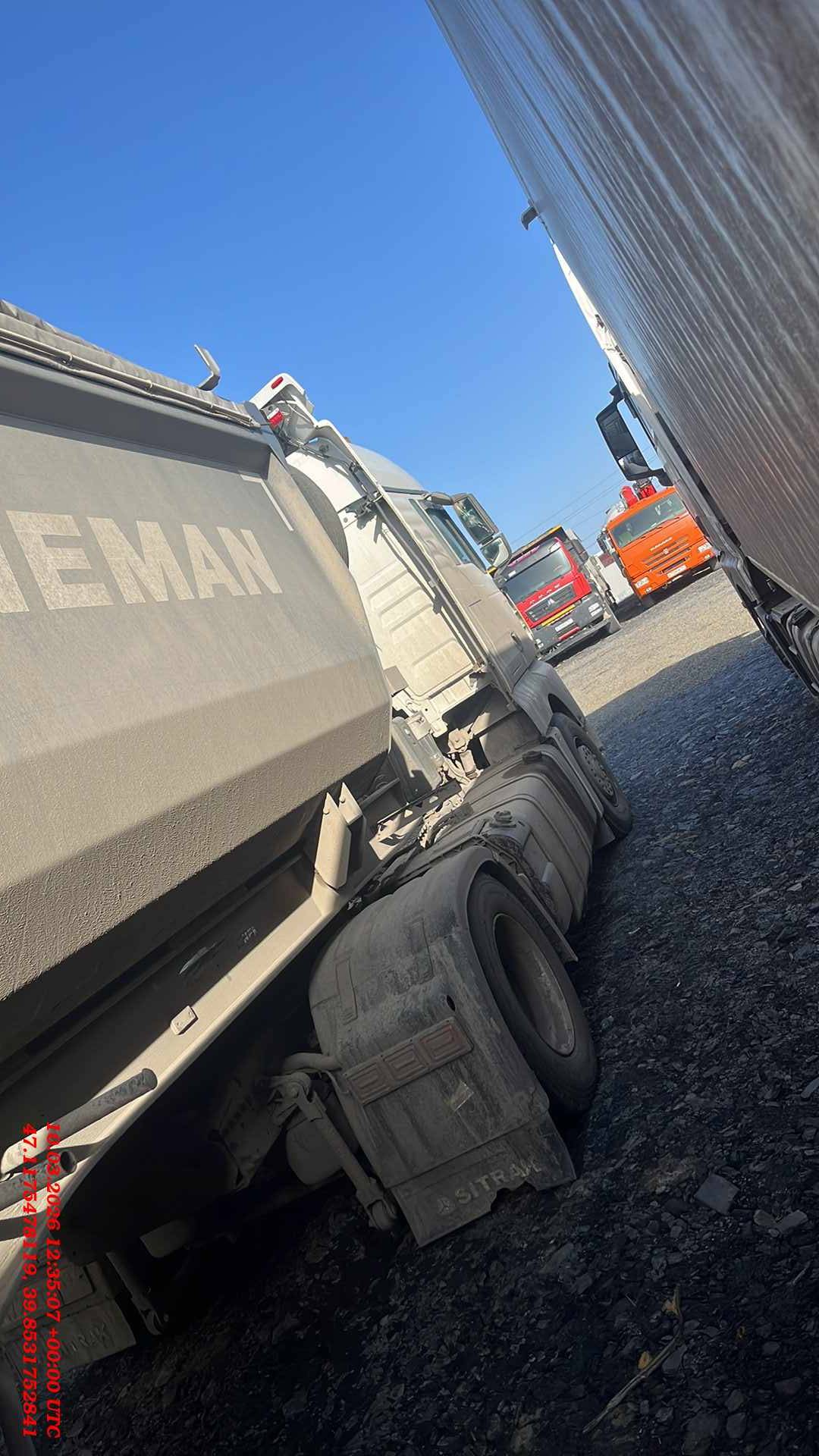 Sitrak ZZ4186V391HE,  397 550 км, 2023 года в лизинг