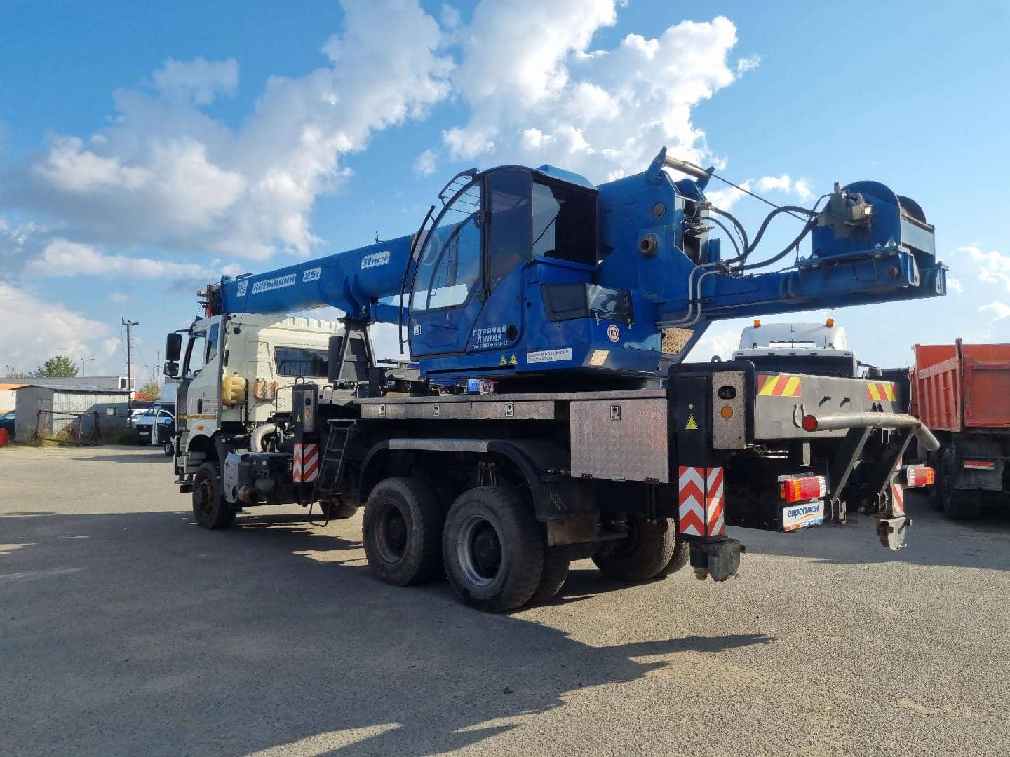 FAW CA3250P66K24L1TE5 6x6,  20 294 км, 2023 года в лизинг