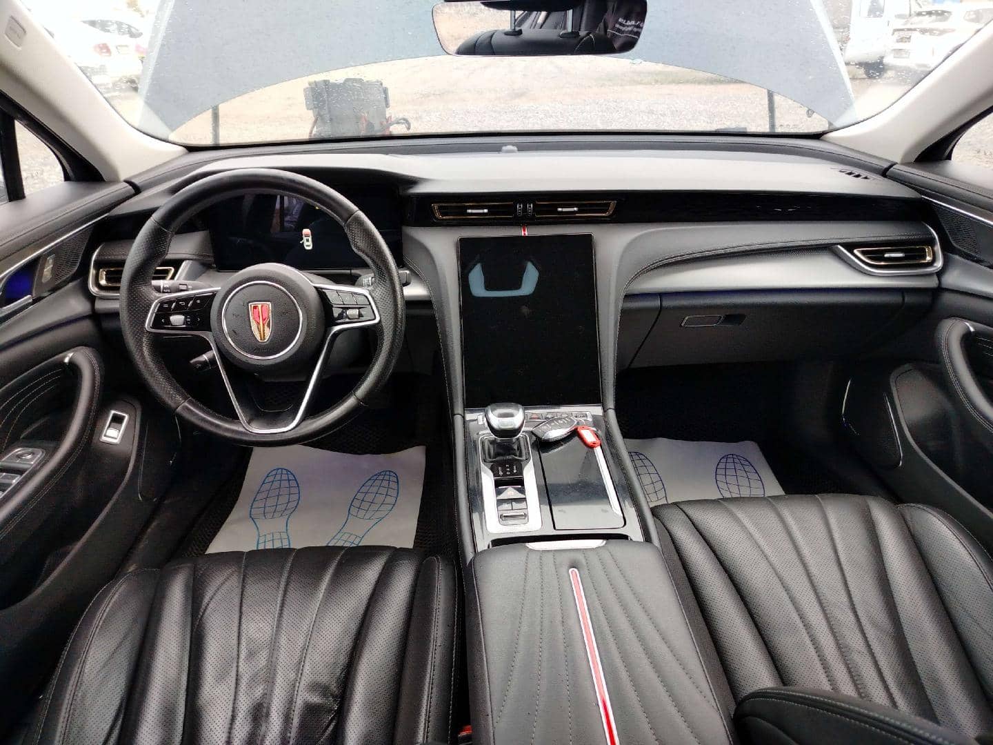 Hongqi H5,  178 722 км, 2024 года в лизинг