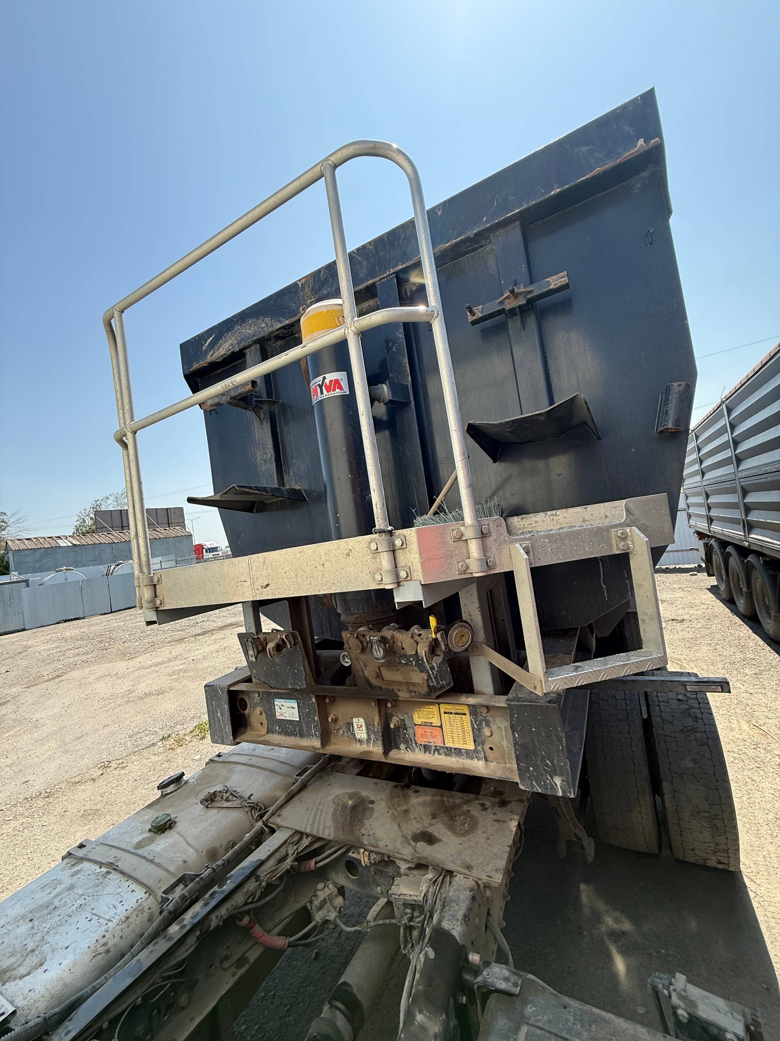 Grunwald Самосвальный TSt 34 (9453-0000010-50), 2019 года в лизинг