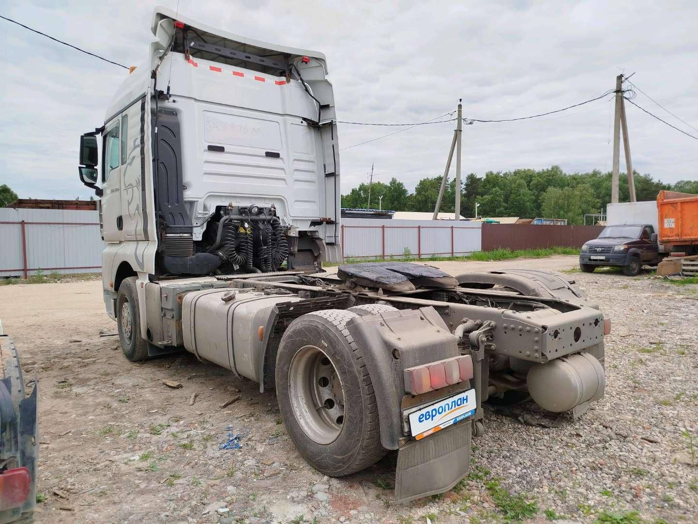 Sitrak C7H 4x2 ZZ4186V361HE,  661 834 км, 2022 года в лизинг