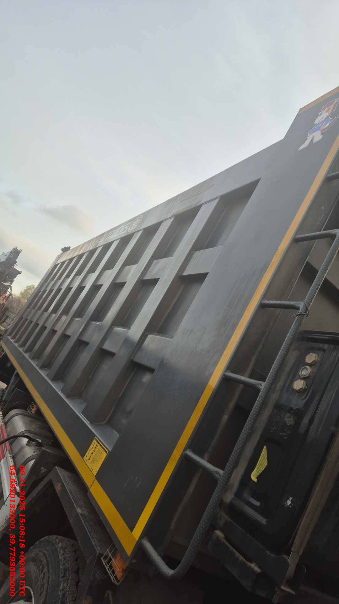 FAW CA3310P66K24T4E5 8х4,  101 729 км, 2024 года в лизинг