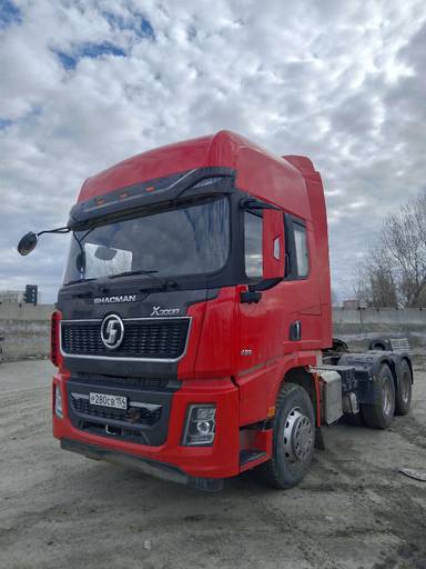 Shacman SX42584W324C