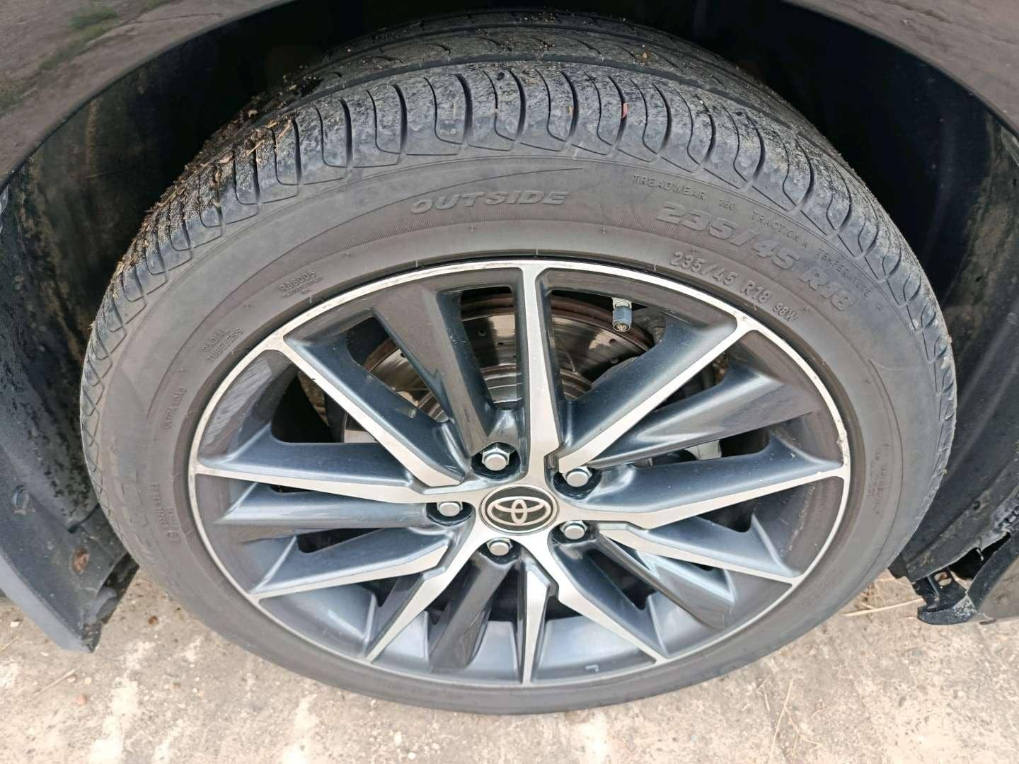Toyota Camry,  176 327 км, 2021 года в лизинг
