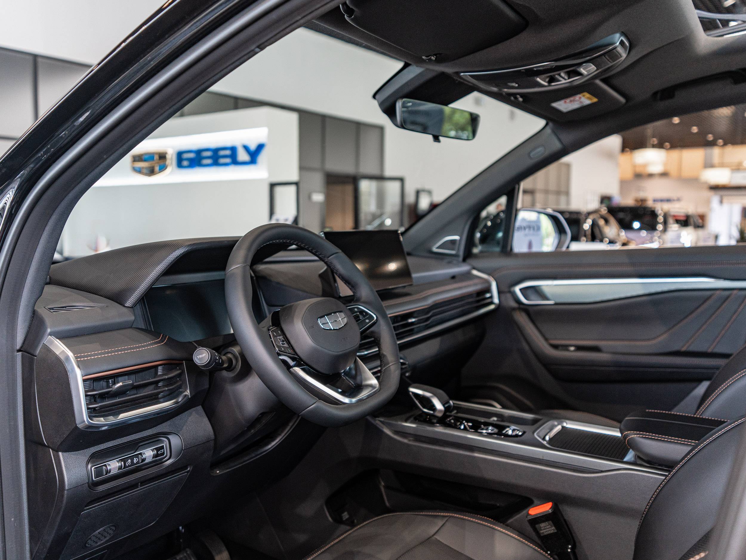 Geely Okavango Флагман 2.0Т АТ