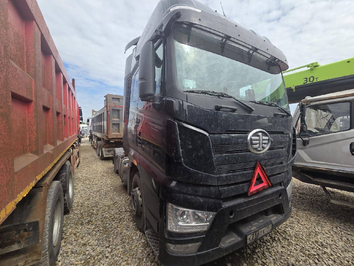 FAW CA4180P77K25E5 4x2,  264 832 км, 2024 года