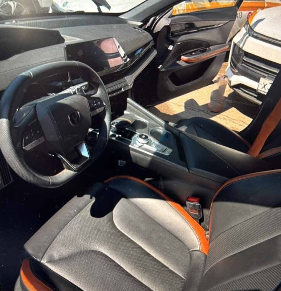 Changan Uni-V,  27 552 км, 2023 года в лизинг