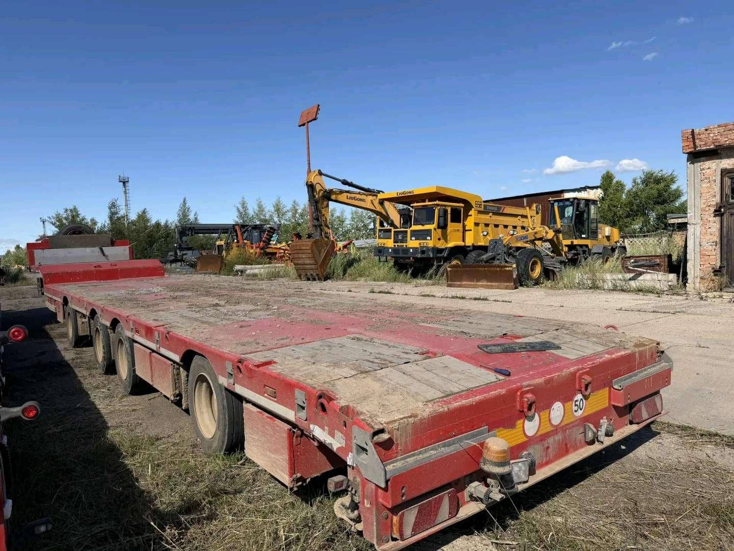 Тверьстроймаш Низкорамный полуприцеп 993941-AS46, 2023 года в лизинг