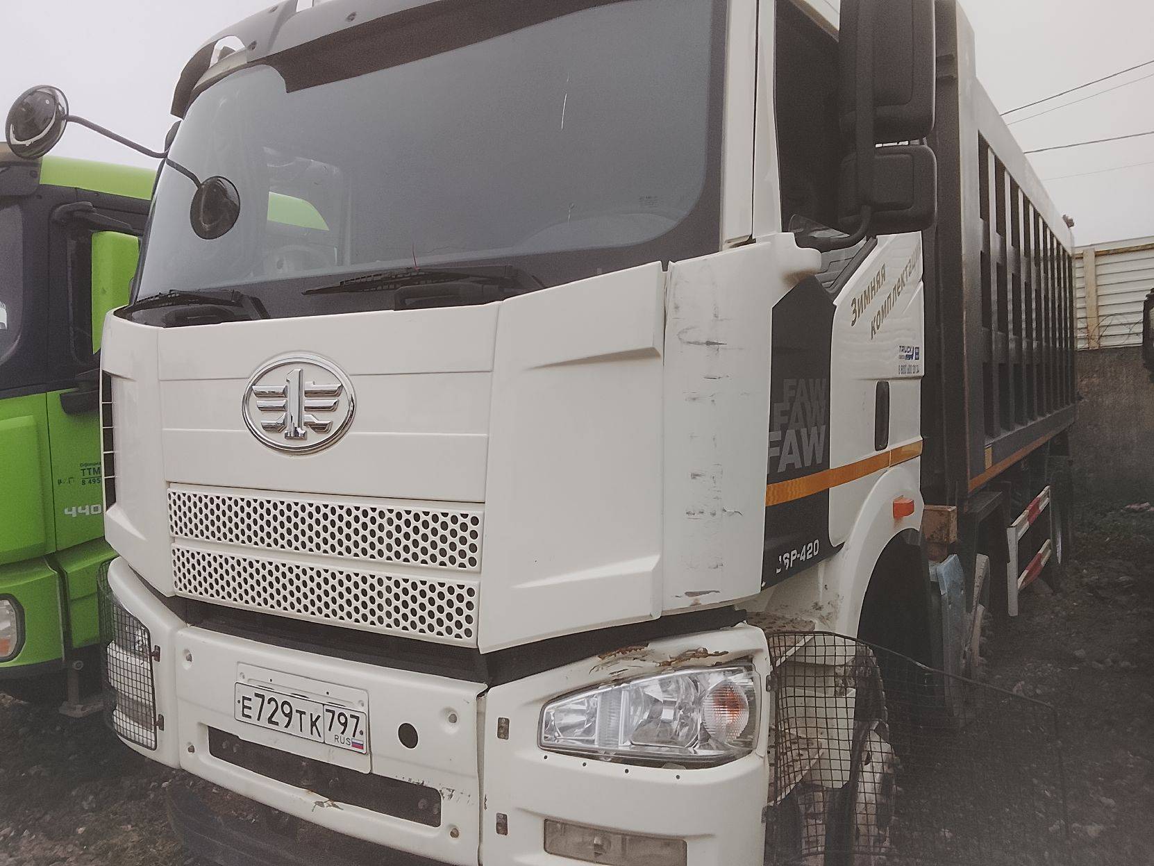 FAW CA3310P66K24T4E5 8х4