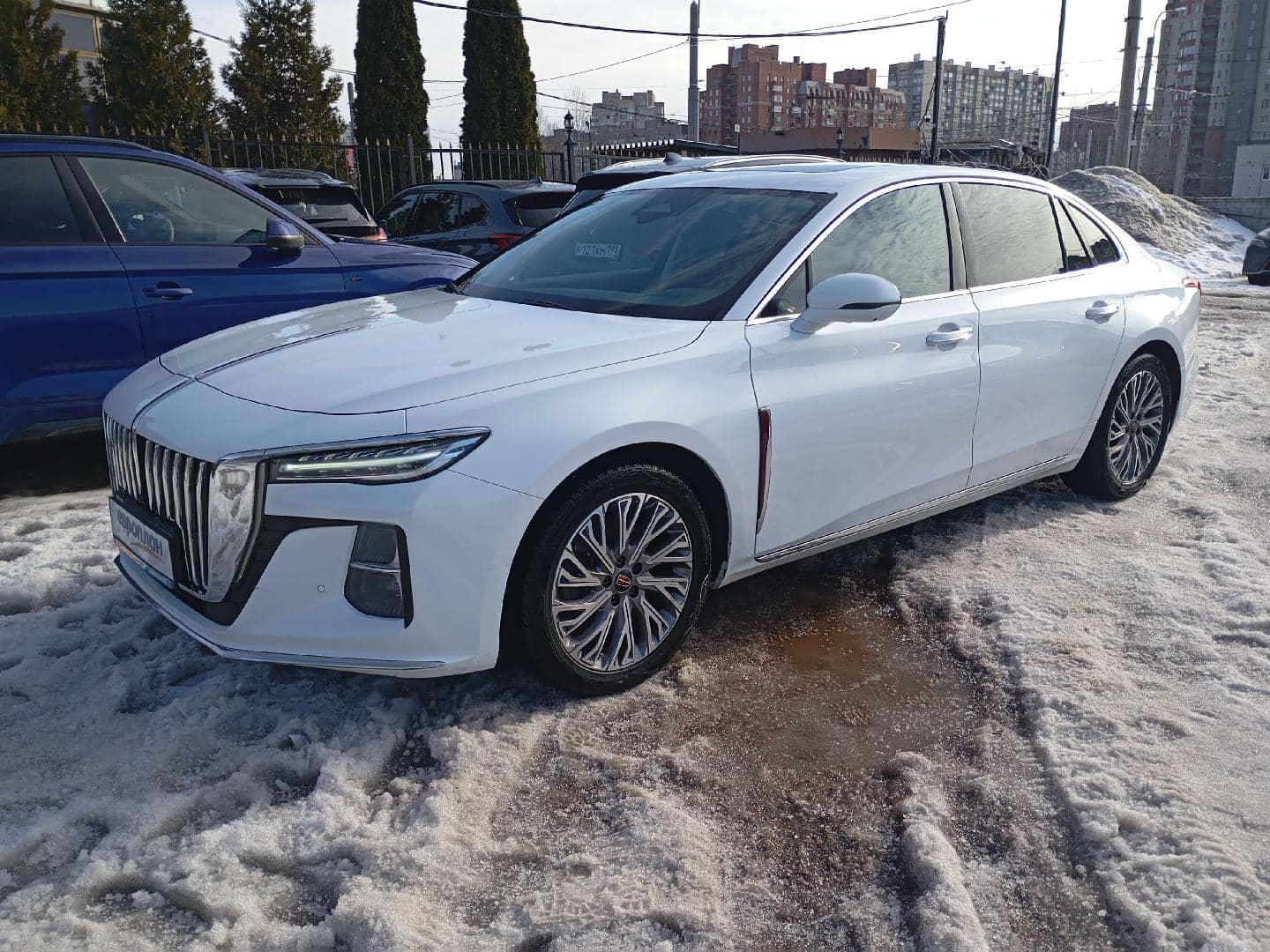 Hongqi H5